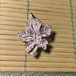 Hedy Brooch Vintage Rare Signed Rhinestone Maple leaf Rhodium Pin